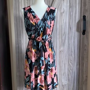 🌺HP🌺 Black Pink Floral Stretchy  Wrap Dress 1X